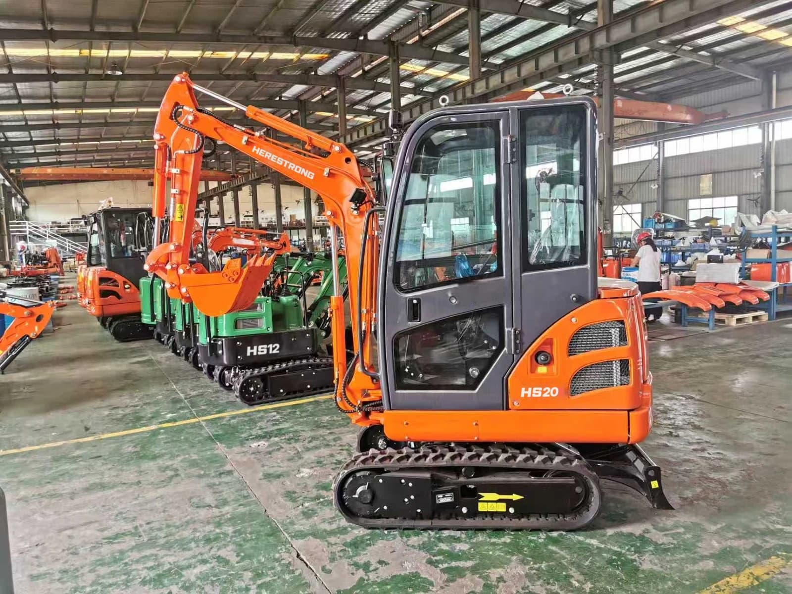 HS20 enclosed cab excavator in final assembly