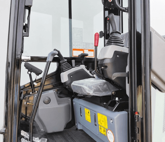 HS28 enclosed cab with seat and hydraulic pilot joysticks